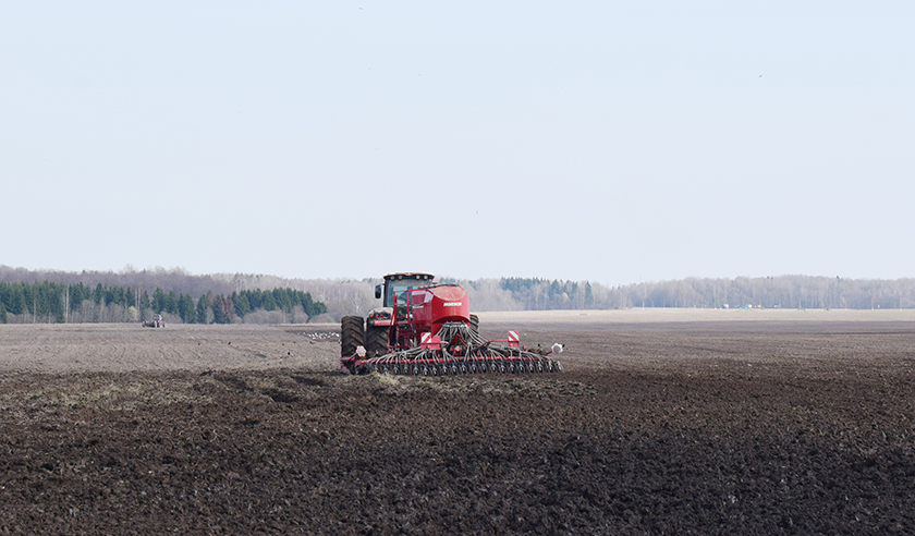 Репортаж с посевной на тракторе с автопилотом