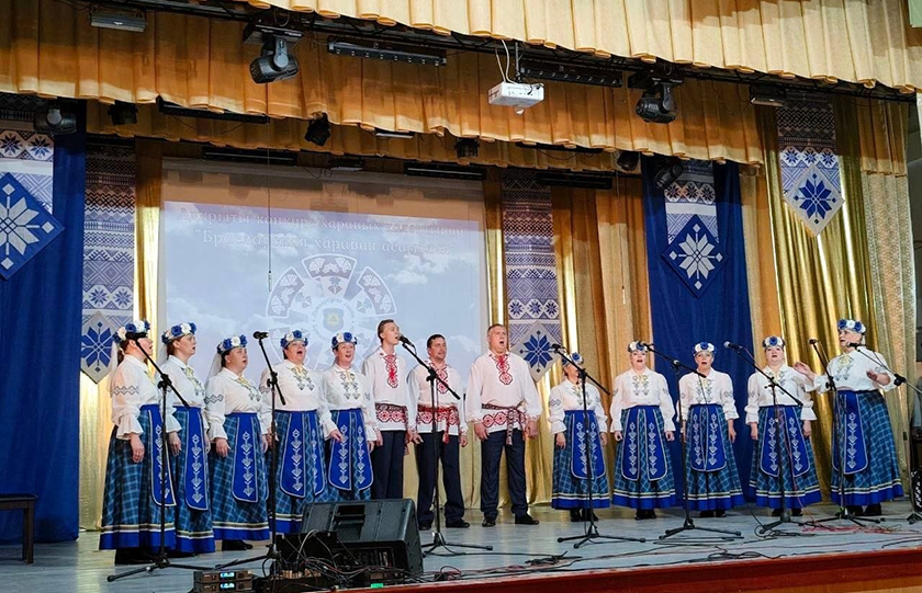 Народный хор народной песни «Світанак» Шумилинского РЦК одержал победу в конкурсе на музыкальном празднике традиционной культуры «Браслаўскія зарніцы»!